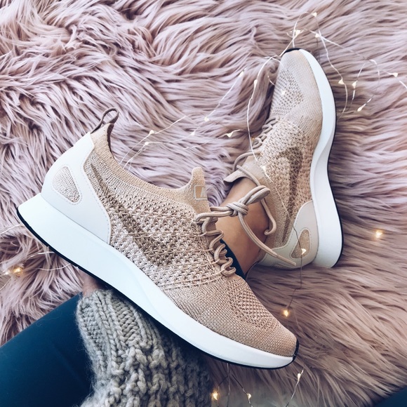 Nike mariah flyknit racer sneaker running shoes - Picture 3 of 8